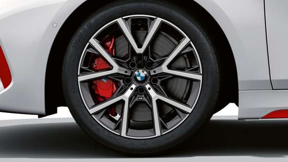 Jantes BMW M 18" en alliage léger, à rayons en Y 553 M, bicolores, avec pneus sport F40 BMW Série 1 128ti F40 Jantes BMW M 18" en alliage léger, à rayons en Y 553 M, bicolores, avec pneus sport