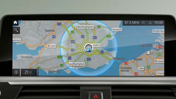 Système de navigation de la BMW Série 3 Berline hybride rechargeable 2021 G20 Système de navigation de la BMW Série 3 Berline hybride rechargeable 2021 G20, vue en gros plan