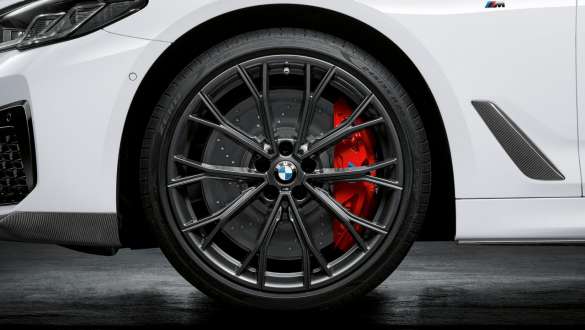 Jantes BMW M 20" forgées en alliage léger, à doubles rayons 669 M, en Orbitgrau de la BMW Série 5 Berline G30 Jantes BMW M 20" forgées en alliage léger, à doubles rayons 669 M, en Orbitgrau de la BMW Série 5 Berline G30