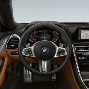 BMW M850i xDrive, volant M en cuir multifonctions avec palettes de changement de vitesse G14 BMW M850i xDrive, volant M en cuir multifonctions avec palettes de changement de vitesse G14