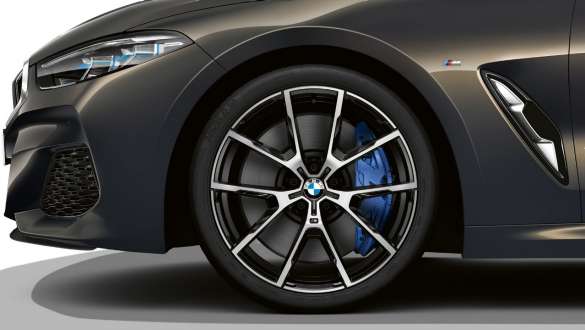 BMW M850i xDrive Dravitgrau metallic, jantes en alliage léger de 20", 728 M G14. BMW M850i xDrive Dravitgrau metallic, jantes en alliage léger de 20", 728 M G14.