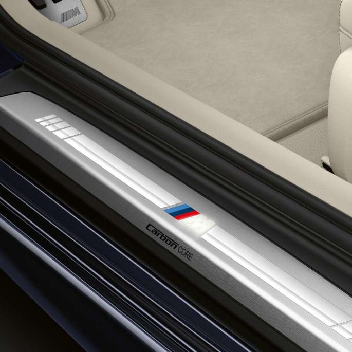 Seuils de portes M G15. BMW Série 8 Coupé, seuils de porte M G15.