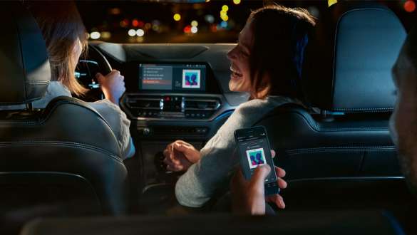 Connected Command. BMW Série 8 Coupé, Control Display avec Connected Command.
