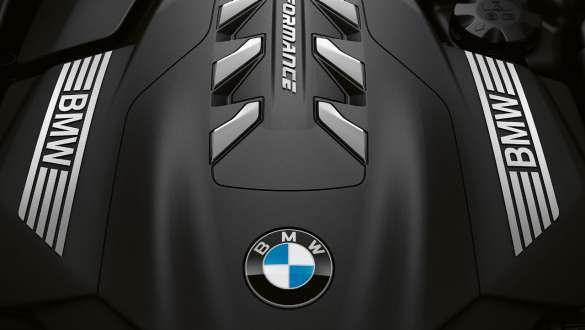 Moteur diesel 6 cylindres en ligne BMW TwinPower Turbo G15. BMW Série 8 Coupé, moteur essence 6 cylindres en ligne BMW TwinPower Turbo G15.