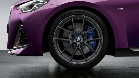 Jante BMW M Performance 19" en alliage léger, à rayons en Y 898 M en Frozen Gunmetal Grey BMW Série 2 Coupé G42 2021 Jante BMW M Performance 19" en alliage léger, à rayons en Y 898 M en Frozen Gunmetal Grey BMW Série 2 Coupé G42 2021