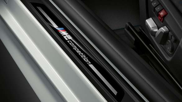 Seuils de porte BMW M2 Competition F87 Seuils de porte avec inscription M2 Competition BMW M2 Competition F87 2018 Hockenheim Silber metallic, habitacle