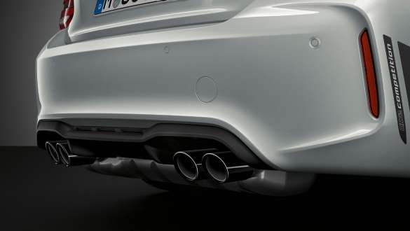 Tubulure d'échappement BMW M2 Competition F87 Tubulure d'échappement BMW M2 Competition F87 2018 Hockenheim Silber metallic vue en gros plan