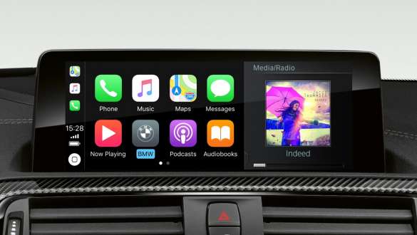 Préparation Apple CarPlay® voitures M BMW Série 2 Coupé F87 Préparation Apple CarPlay® voitures M BMW Série 2 Coupé F87 2018 vue en gros plan de l’habitacle