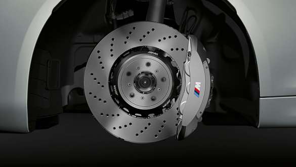 Freins M sport BMW M2 Competition F87 Freins M sport BMW M2 Competition F87 Hockenheim Silber metallic vue en gros plan