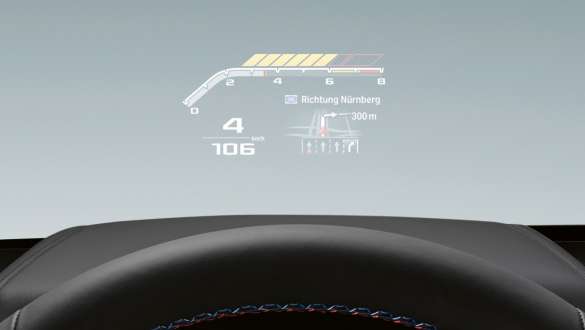 Head-Up Display M spécifique F91. Voitures BMW Série 8 Cabrio M avec Head-Up Display M spécifique F91.