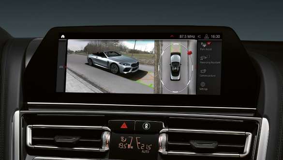 Parking Assistant Pack Plus F91. Voitures BMW Série 8 Cabrio M avec Parking Assistant Pack Plus F91.