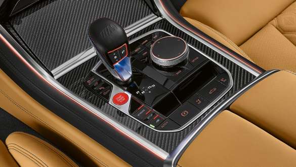 Boîte de vitesses M Steptronic à 8 rapports F91. BMW M8 Competition Cabrio avec boîte de vitesses M Steptronic à 8 rapports F91.