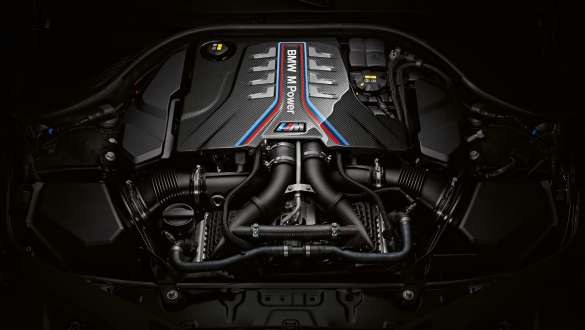 Moteur essence 8 cylindres M TwinPower Turbo BMW M8 Cabrio F91 LCI 2022 BMW M8 Cabrio F91 LCI restylage 2022 Moteur essence 8 cylindres M TwinPower Turbo vue en gros plan