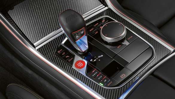 Boîte de vitesses M Steptronic à 8 rapports F92. BMW M8 Competition Coupé avec boîte de vitesses M Steptronic à 8 rapports F92.