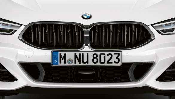 Kit M aérodynamique, BMW M850i xDrive Gran Coupé G16 Vue de face du kit aérodynamique M de la BMW M850i xDrive Gran Coupé G16 2019 en BMW Individual Mineralweiß metallic