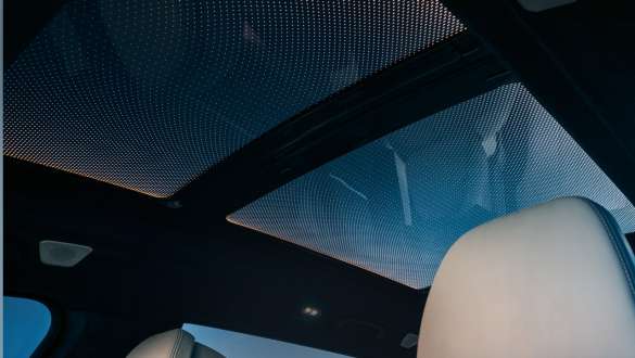 BMW X7 M, habitacle avec toit translucide panoramique Sky Lounge G07 2019 BMW X7 M, habitacle avec toit translucide panoramique Sky Lounge G07 2019, intérieur