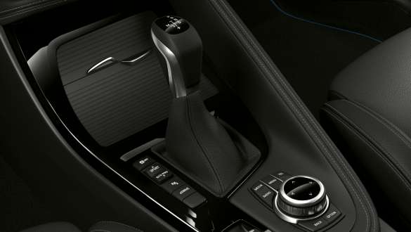 e-DRIVE BMW X2 xDrive25e Plug-in Hybrid habitacle F39 BMW X2 xDrive25e F39 2020 Plug-in Hybrid habitacle eDRIVE