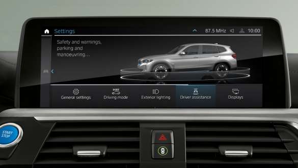 Driving Assistant Pack Professional BMW iX3 SUV G08 Driving Assistant Pack Professional BMW iX3 SUV G08 2020, Control Display et habitacle