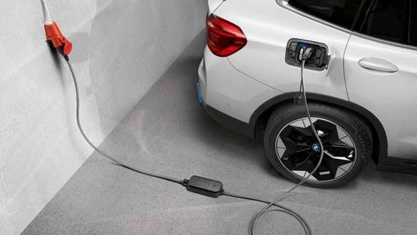 BMW Flexible Fast Charger BMW elektromobiliteit elektrische wagen opladen Flexible Fast Charger
