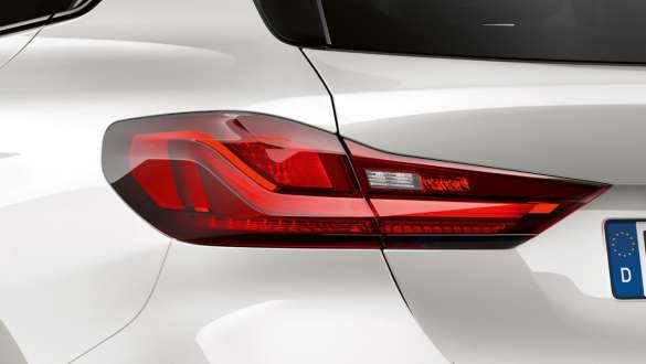 2-delige achterlichten. 2-delige achterlichten van de BMW 1 Reeks Model Sport.