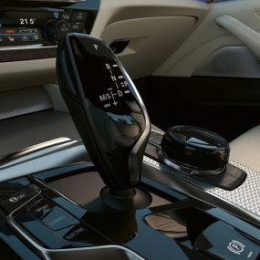 Bedieningselementen BMW 5 Reeks Berline G30 Bedieningselementen in Schwarz hochglänzend BMW 5 Reeks Berline G30 facelift 2020 interieur