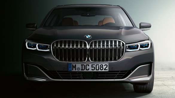 BMW 7 Reeks voorschort BMW 7 Reeks: Vooraanzicht, close-up van de voorschort