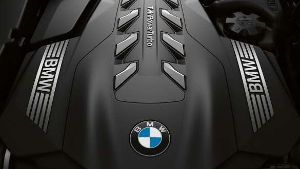 BMW TwinPower Turbo 6-cilinder-in-lijn benzinemotor BMW 7 Reeks: close-up van de BMW TwinPower Turbo 6-cilinder-in-lijn benzinemotor