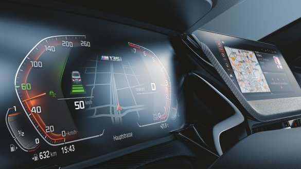 BMW Live Cockpit Professional F40. BMW M135i xDrive met BMW Live Cockpit Professional F40.