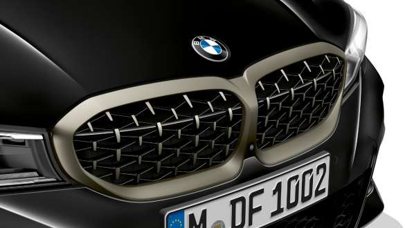 M aerodynamicapakket BMW M340i xDrive Berline G20 2020 BMW M340i xDrive Berline G20 2020 Saphirschwarz metallic M aerodynamicapakket voorkant close-up