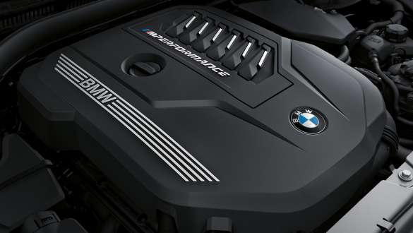 BMW M TwinPower Turbo benzinemotor BMW M440i xDrive Cabrio G23 2020 BMW M TwinPower Turbo 6-cilinder-in-lijn benzinemotor BMW M440i xDrive Cabrio G23 2020 close-up motorafdekking