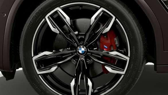 M sportremmen BMW X4 M40i M40d G02 LCI 2021 BMW X4 M40i M40d G02 LCI 2021 facelift M sportremmen close-up