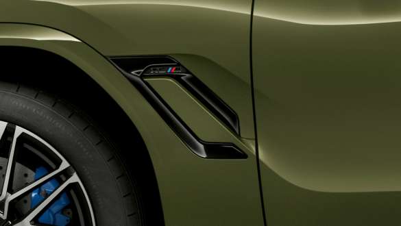 M kieuwen van de BMW X6 M Competition F96 M kieuwen BMW X6 M Competition F96 2020 SUV Individual speciale lak Urban Green exterieur