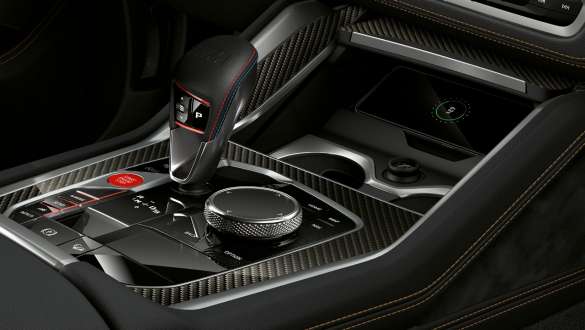 M keuzehendel met Drivelogic in de BMW X6 M Competition F96 M keuzehendel met Drivelogic BMW X6 M Competition F96 2020 SUV interieur middenconsole