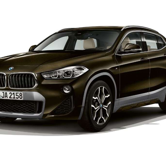 Driekwart vooraanzicht BMW X2 sDrive20i Model M Sport X BMW X2 sDrive20i Model M Sport X 2018 F39 Sparkling Storm Brillanteffekt driekwart vooraanzicht