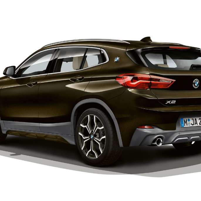 Driekwart vooraanzicht BMW X2 sDrive20i Model M Sport X BMW X2 sDrive20i Model M Sport X 2018 F39 Sparkling Storm Brillanteffekt driekwart vooraanzicht