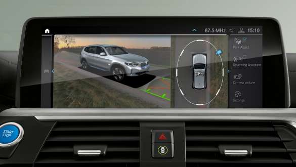 Parking Assistant Pack Plus BMW iX3 SUV G08 Parking Assistant Pack Plus BMW iX3 SUV G08 2020 Control Display interieur