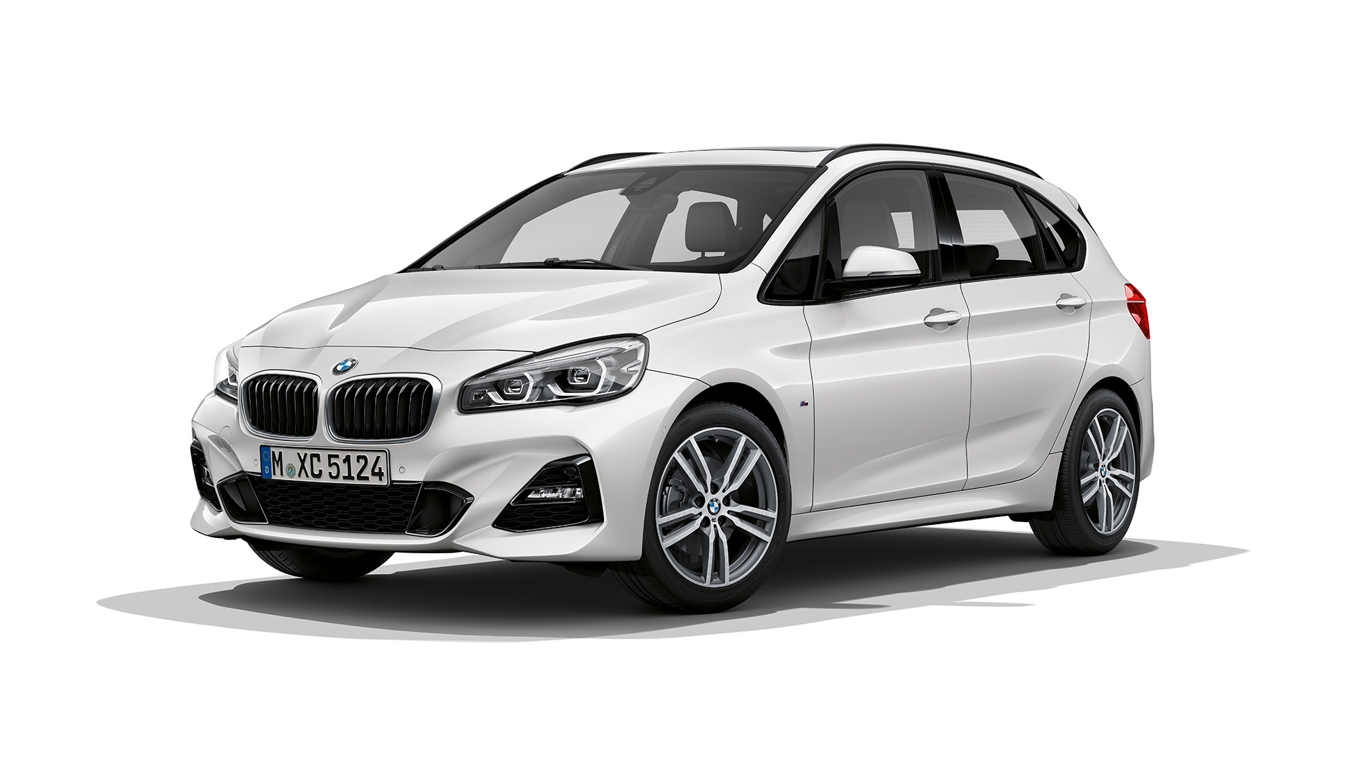 BMW 2 Reeks Active Tourer Model M Sport BMW 2 Reeks Active Tourer in Weiß 220d xDrive Model M Sport F45 2018 Mineralweiß metallic driekwart vooraanzicht