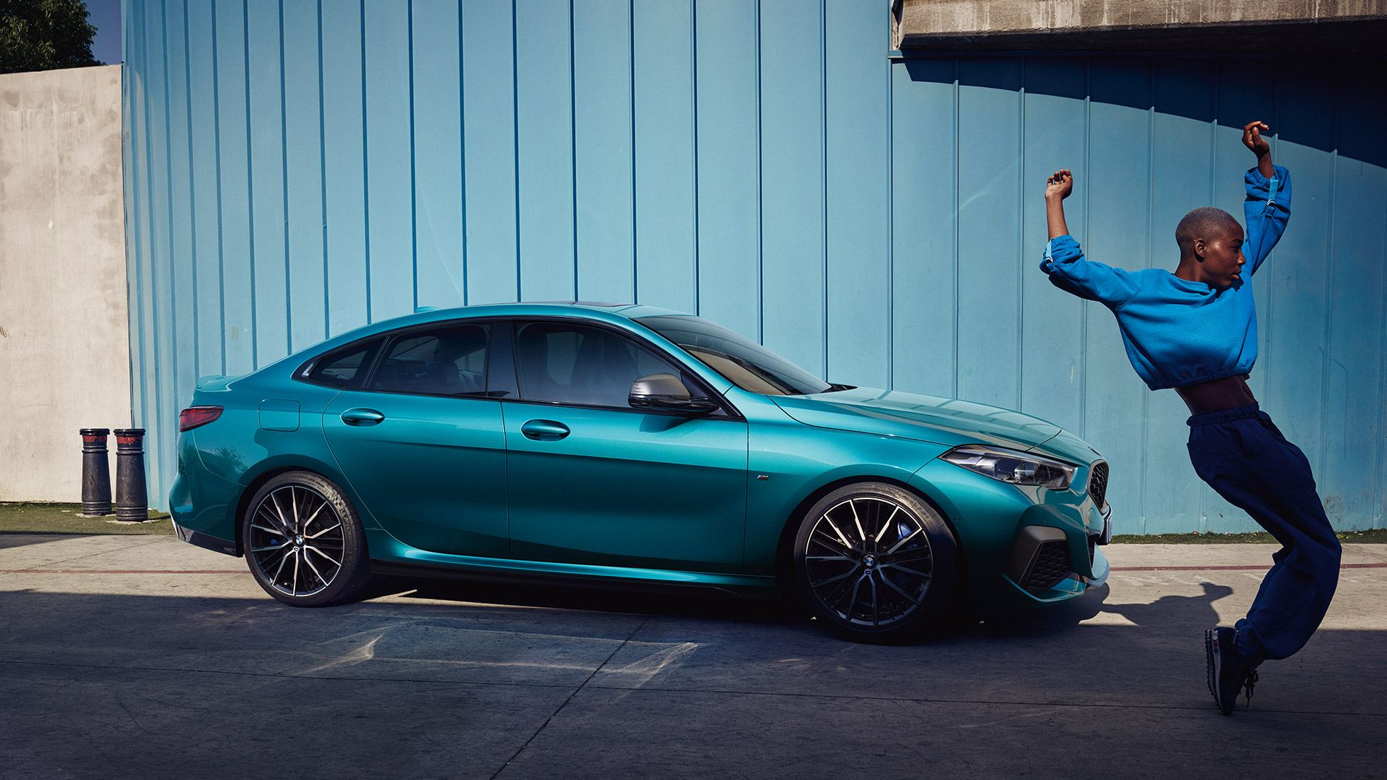Silhouette Coupé BMW Série 2 Gran Coupé F44 Silhouette coupé de la BMW Série 2 Gran Coupé en Snapper Rocks Blau metallic F44 2020, vue latérale