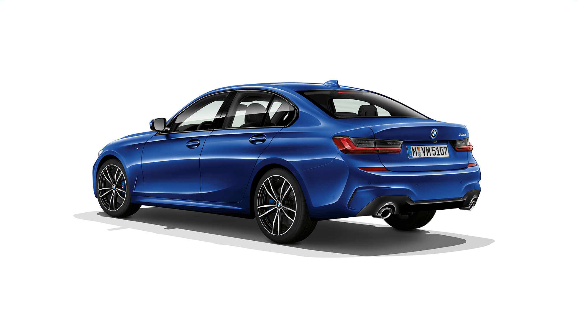 BMW 3 Reeks Berline, Model M Sport achterkant Driekwart achteraanzicht van de BMW 3 Reeks Berline met de uitrusting van het model M Sport.