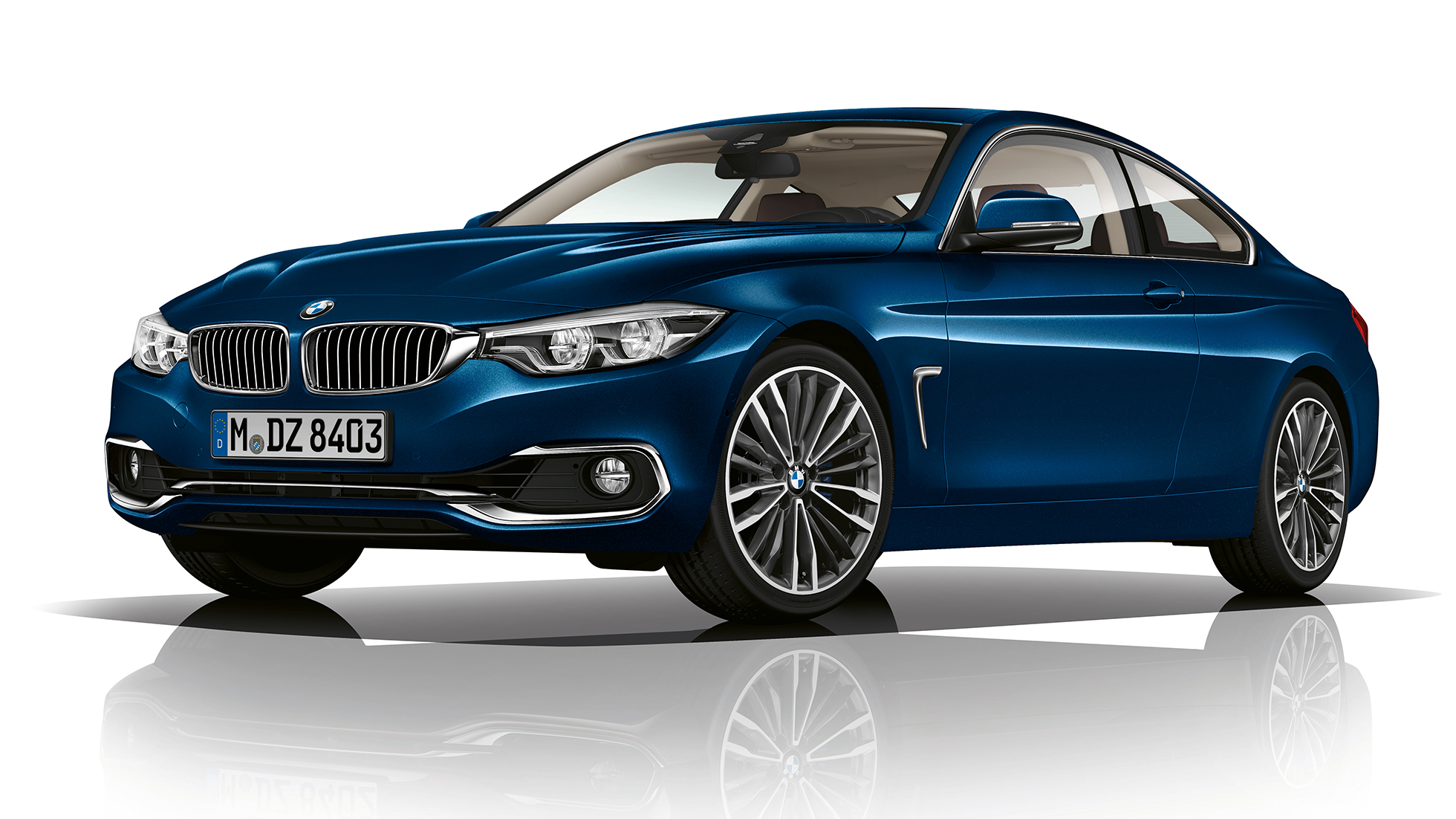 BMW 4 Reeks Coupé, Model Luxury driekwart vooraanzicht BMW 4 Reeks Coupé, Model Luxury driekwart vooraanzicht