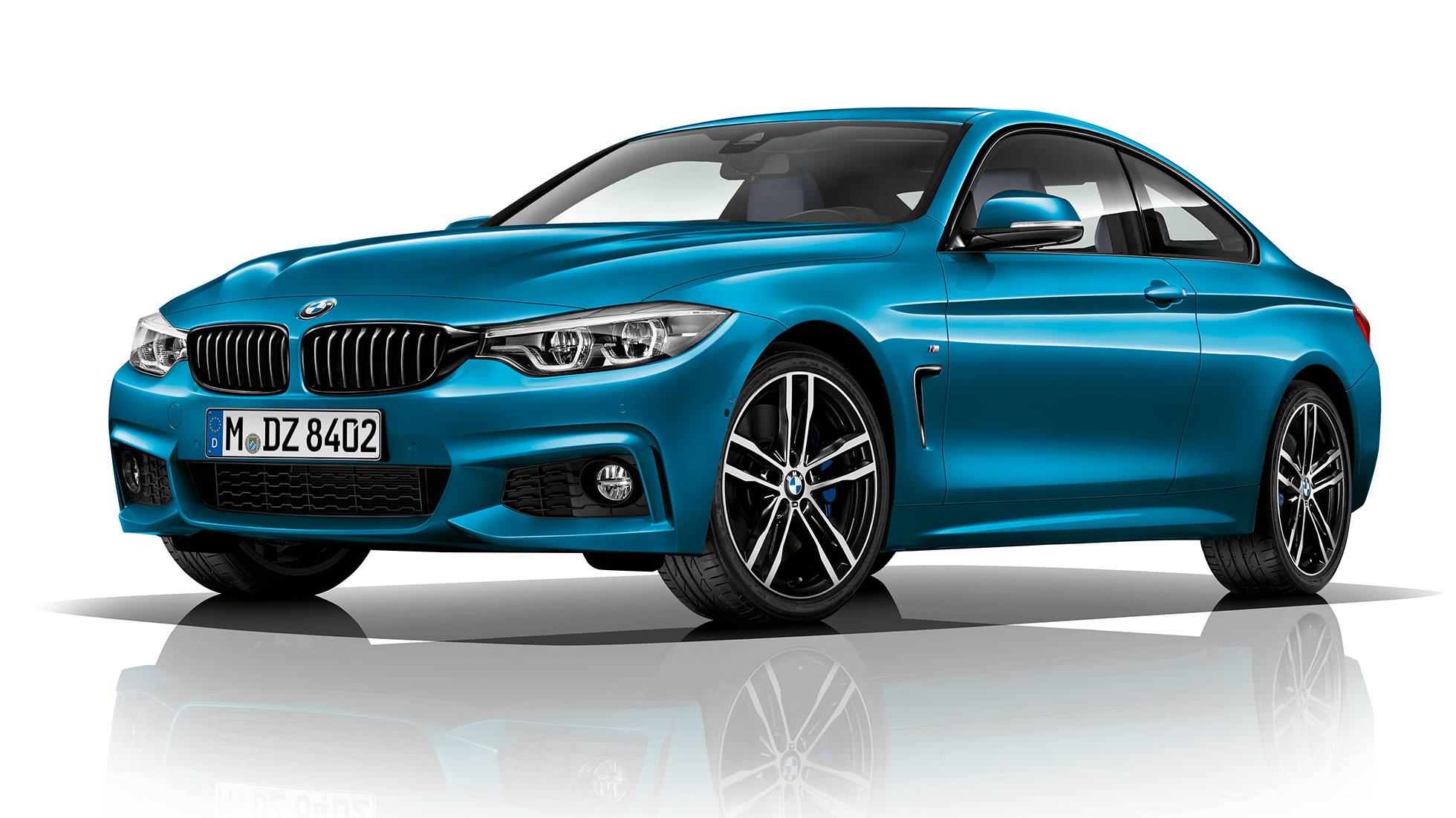 BMW 4 Reeks Coupé, Model M Sport driekwart vooraanzicht BMW 4 Reeks Coupé, Model M Sport driekwart vooraanzicht