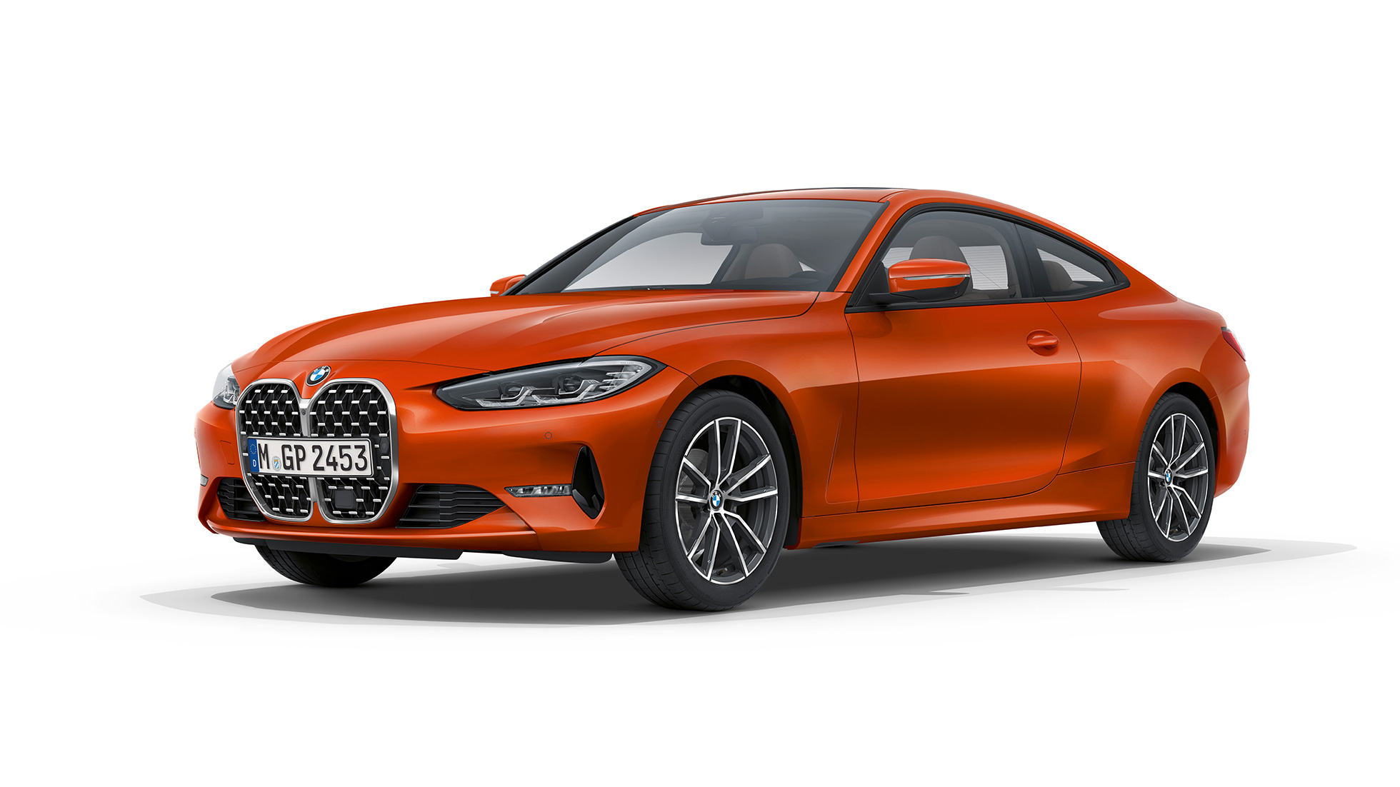Driekwart vooraanzicht BMW 4 Reeks Coupé basisuitrusting G22 2020 driekwart achteraanzicht BMW 4 Reeks Coupé G22 2020 basisuitrusting Sunset Orange metallic driekwart vooraanzicht