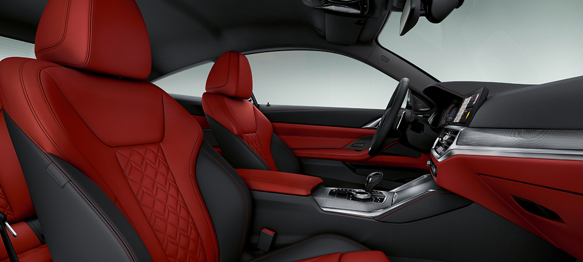 Lederuitrusting Merino Fionarot/Schwarz BMW 4 Reeks Coupé Individual 2020 G22 interieur BMW Individual uitgebreide lederuitrusting Merino Fionarot/Schwarz BMW 4 Reeks Coupé Individual G22 2020 interieur cockpit