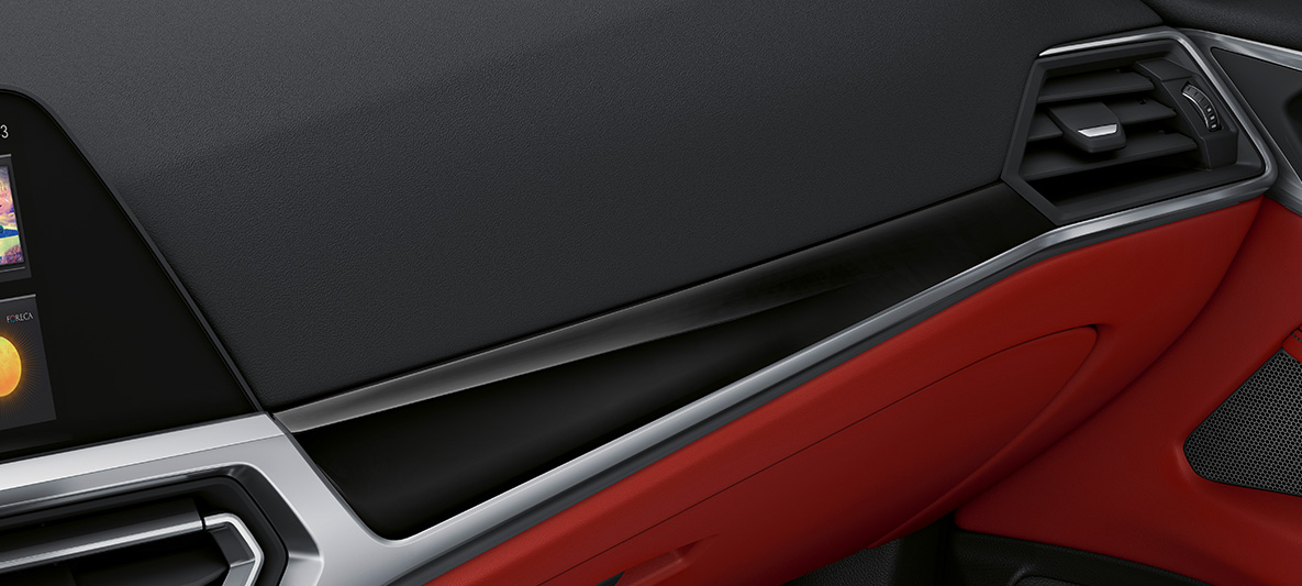 Decoratieve lijsten in Pianolack Schwarz hochglänzend BMW 4 Reeks Coupé 2020 G22 Individual interieur Decoratieve lijsten BMW Individual decoratieve lijsten in Pianolack Schwarz met sierlijsten Perlglanz Chrom BMW 4 Reeks Coupé Individual G22 2020 interieur