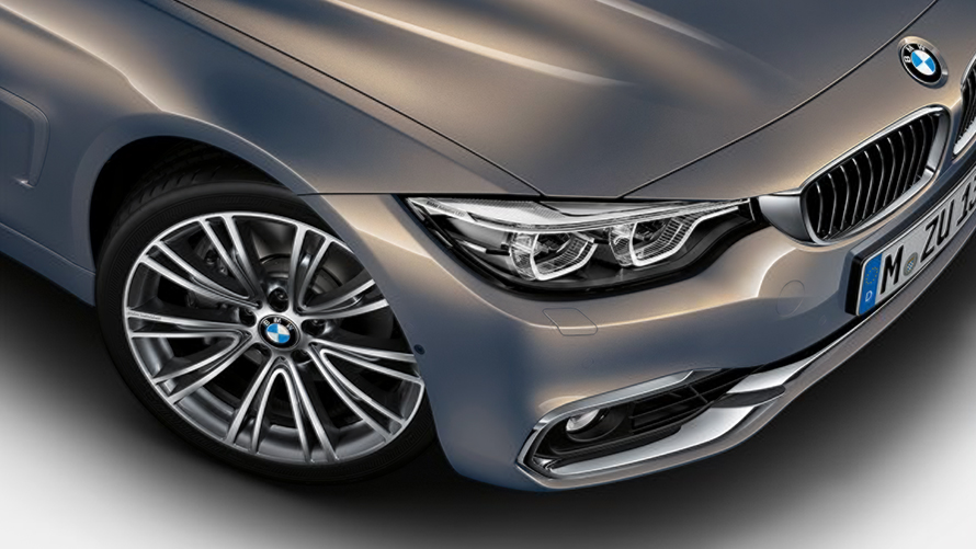 BMW Série 4 Gran Coupé BMW Individual, vue de trois quarts arrière en plongée F36 BMW Série 4 Gran Coupé BMW Individual, vue de trois quarts arrière en plongée F36