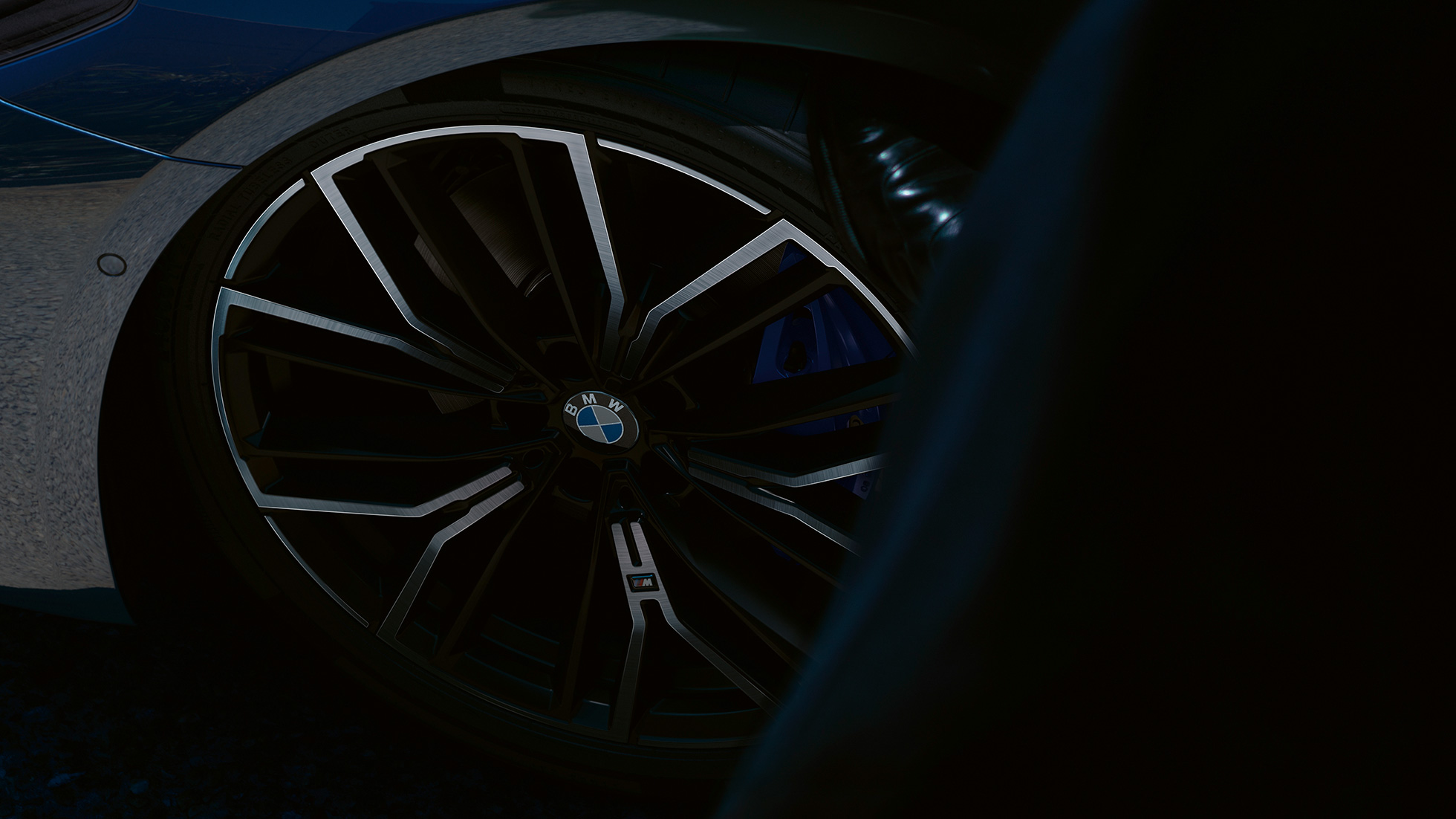 BMW M lichtmetalen velg, Y-spaak 846 M BMW 5 Reeks Berline G30 BMW M lichtmetalen velg, Y 846 M BMW 5 Reeks Berline G30 facelift 2020 Phytonicblau close-up