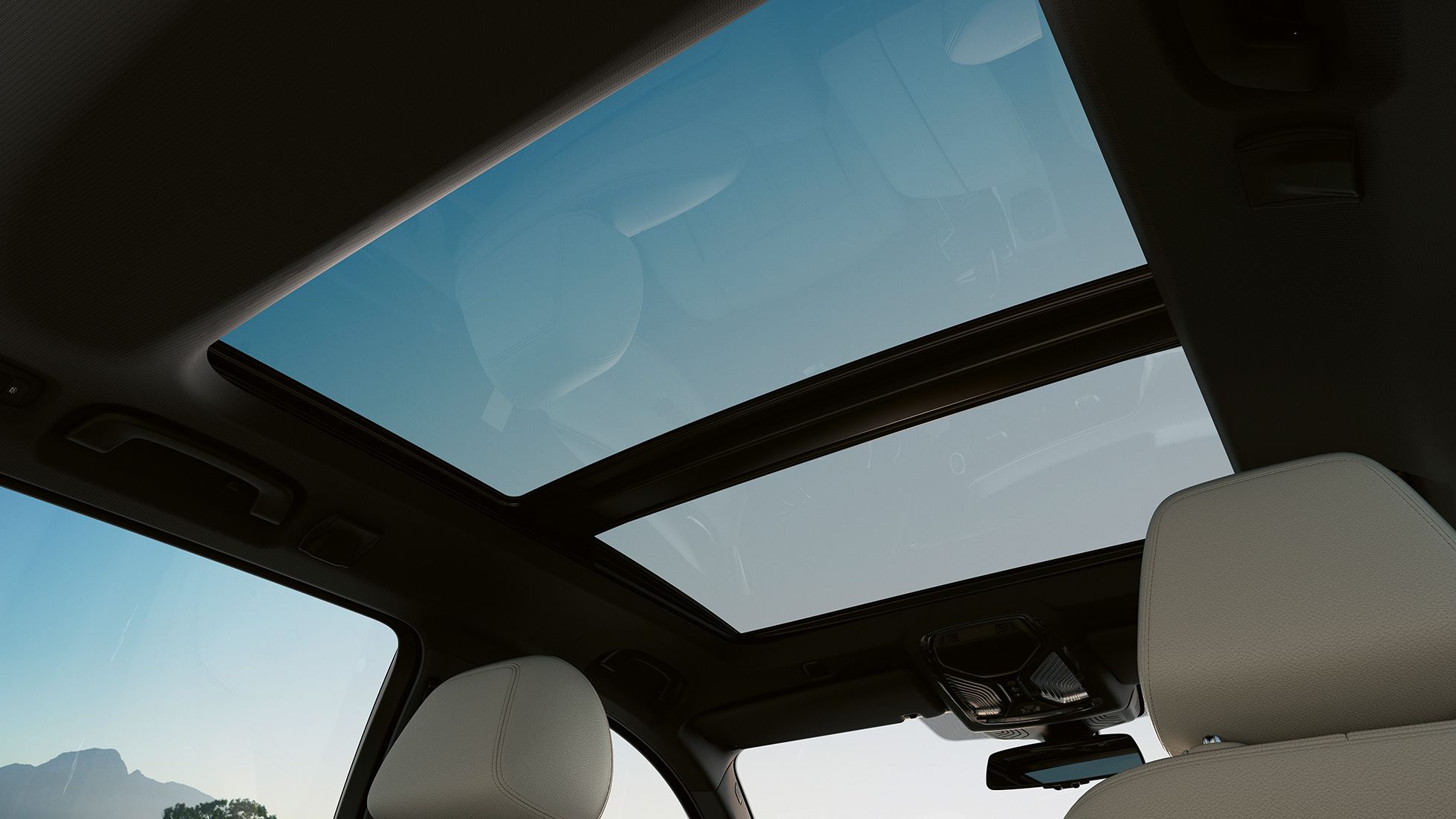 Toit translucide panoramique de la BMW Série 5 Touring G31 Toit translucide panoramique de la BMW Série 5 Touring G31 restylage 2020 Sophistograu, intérieur