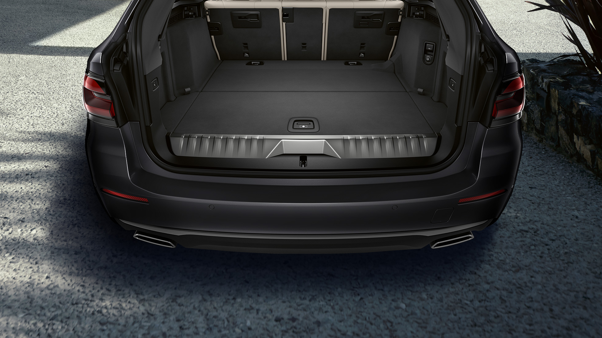 Compartiment à bagages de la BMW Série 5 Touring G31 Compartiment à bagages de la BMW Série 5 Touring G31 restylage 2020 Sophistograu