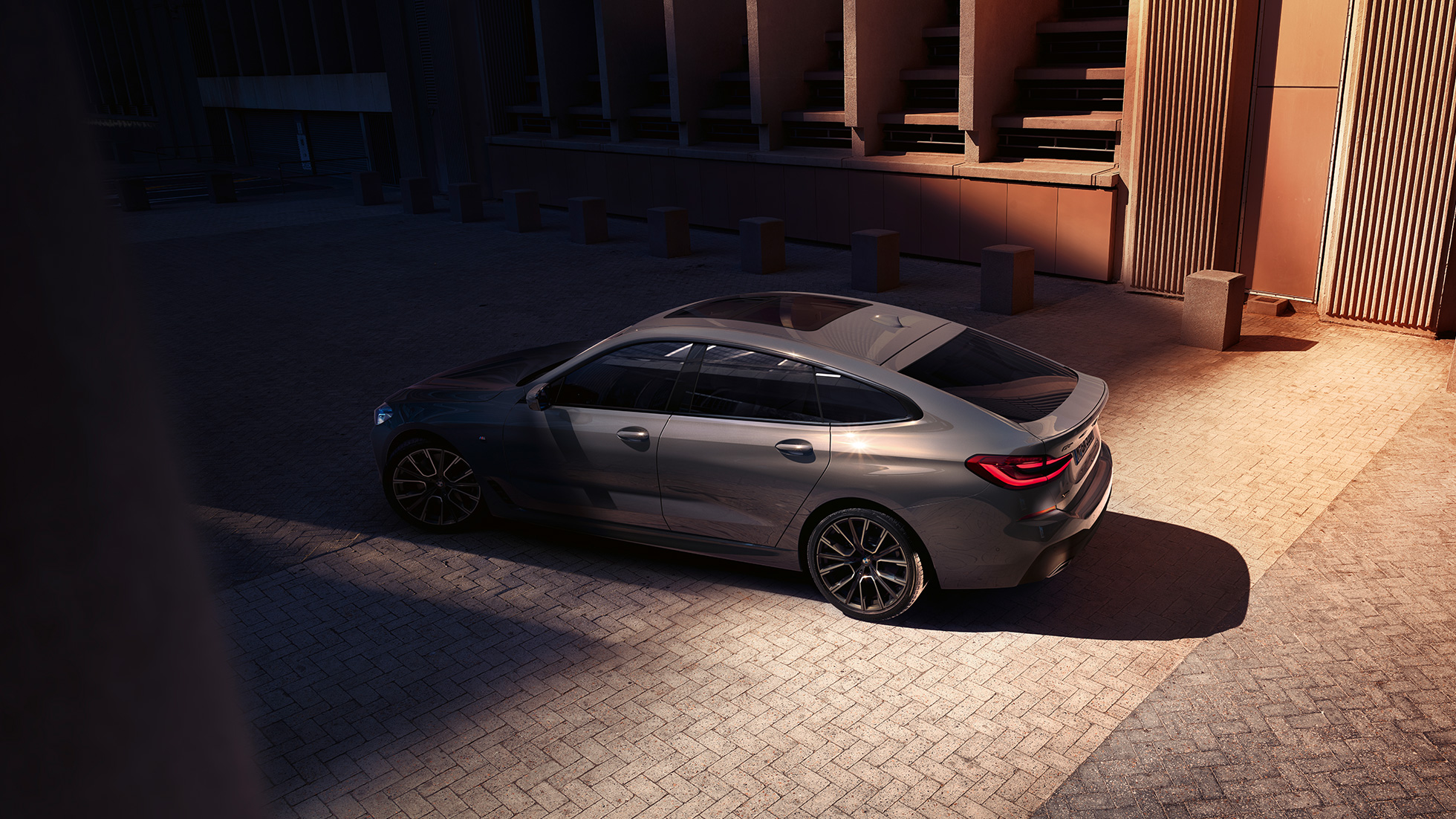Exterieur BMW 6 Reeks Gran Turismo G32 2020 BMW 6 Reeks Gran Turismo 640i xDrive G32 2020 Berninagrau vogelperspectief