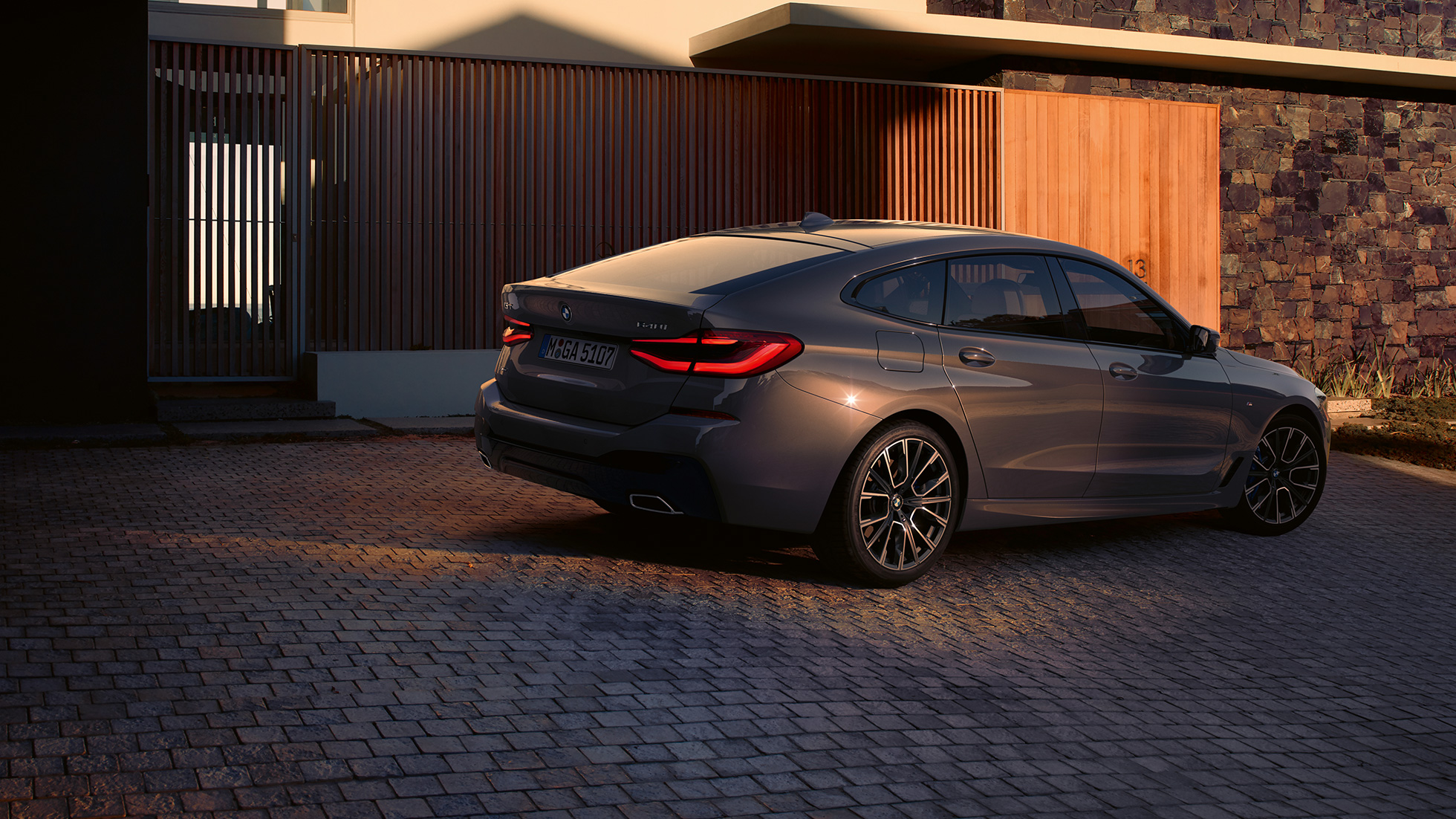 Design achterkant BMW 6 Reeks Gran Turismo G32 2020 Design achterkant BMW 6 Reeks Gran Turismo 640i xDrive G32 2020 Berninagrau achteraanzicht